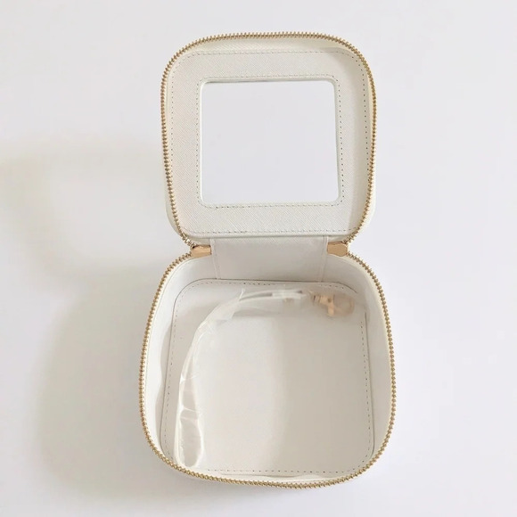 5"x5" Mini Makeup/Accessory Travel Case - Picture 6 of 8